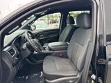 Used 2019 Nissan Titan SV w/ SV Convenience Package image 2