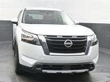 New 2025 Nissan Pathfinder Platinum image 2