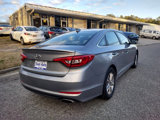 Used 2015 Hyundai Sonata SE image 2