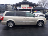 Used 2014 Chrysler Town & Country Touring image 2
