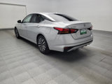 Used 2023 Nissan Altima 2.5 SV image 5