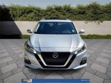 Used 2020 Nissan Altima 2.5 SV image 2
