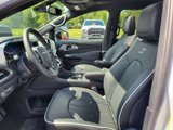 New 2026 Chrysler Pacifica Limited w/ S Appearance Package image 5