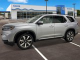 New 2025 Honda Pilot Touring image 2