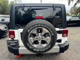 Used 2018 Jeep Wrangler Unlimited Sahara w/ Connectivity Group image 5