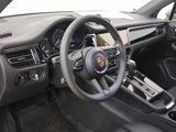 Used 2025 Porsche Macan image 4