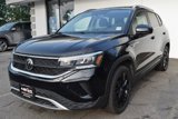 Used 2022 Volkswagen Taos SE w/ Panoramic Sunroof Package image 3