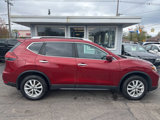 Used 2018 Nissan Rogue SV image 2