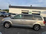 Used 2015 Dodge Grand Caravan SE image 3