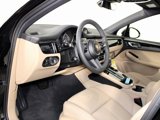 New 2025 Porsche Macan image 4
