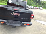 New 2025 Jeep Gladiator Mojave image 6