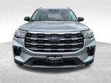 Used 2025 Ford Explorer Active w/ Active Comfort Package image 2