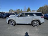 New 2025 Nissan Pathfinder Platinum image 2