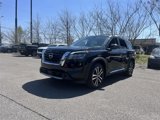New 2025 Nissan Pathfinder Platinum image 3