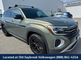 New 2025 Volkswagen Atlas Peak Edition SE image 3