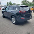 Used 2017 Jeep Cherokee Latitude w/ Cold Weather Group image 4