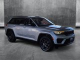 Used 2024 Jeep Grand Cherokee Altitude image 3