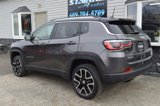 Used 2017 Jeep Compass Limited image 3