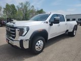 New 2025 GMC Sierra 3500 SLT w/ SLT Convenience Package image 4