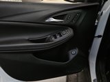 Used 2022 Buick Encore GX Essence image 4