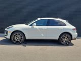 Certified 2025 Porsche Macan image 2