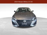 Used 2024 Nissan Altima 2.5 SV image 2