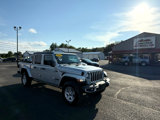 Used 2023 Jeep Gladiator Sport image 2