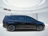 New 2025 Chrysler Pacifica Premium image 2