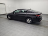 Used 2021 Hyundai Elantra SE image 3