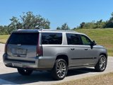 Used 2020 Cadillac Escalade ESV Premium Luxury w/ Escalade Sport Edition image 5