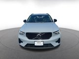 Used 2024 Volvo XC40 B5 Core image 5