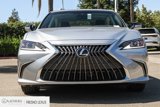 New 2025 Lexus ES 300h w/ Premium Package image 2