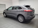 Used 2023 Ford Edge SEL image 3