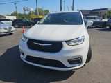 Used 2022 Chrysler Pacifica Touring-L w/ Uconnect Theater Family Group image 2