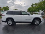 Used 2023 Jeep Grand Cherokee L Limited image 3