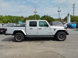 Used 2023 Jeep Gladiator Overland image 2