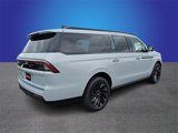 New 2025 Lincoln Navigator L Reserve image 3