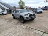 Used 2018 Toyota Tacoma SR image 3