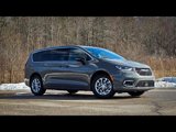 New 2025 Chrysler Pacifica Select image 2