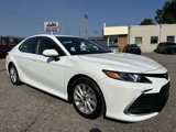 Used 2022 Toyota Camry LE image 3