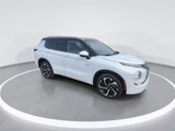 New 2025 Mitsubishi Outlander SEL image 2
