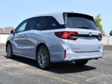 New 2025 Honda Odyssey Touring image 5
