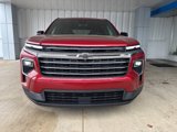 New 2025 Chevrolet Traverse LT image 2