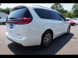 Used 2024 Chrysler Pacifica Pinnacle image 5