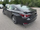 New 2025 Lexus ES 300h w/ Luxury Package image 4