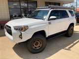 Used 2020 Toyota 4Runner SR5 image 2