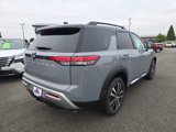 New 2025 Nissan Pathfinder Platinum image 4