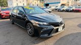 Used 2023 Toyota Camry SE image 2