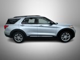 Used 2022 Ford Explorer XLT w/ Equipment Group 202A image 4