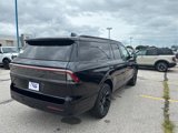 New 2025 Lincoln Navigator L Reserve image 4